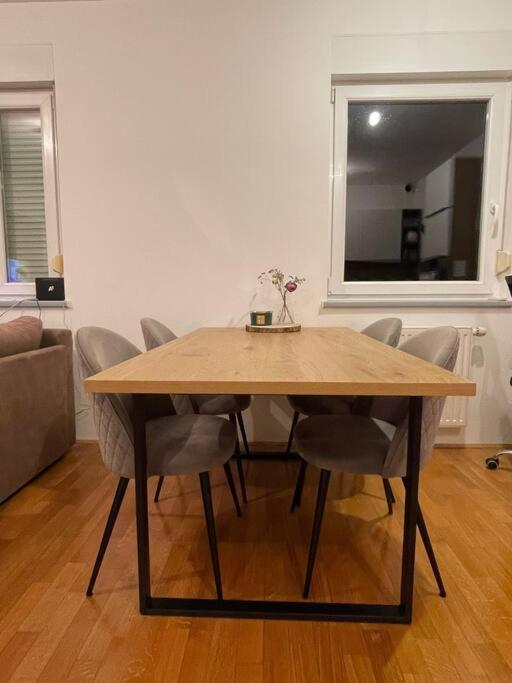 Appartamento Mely Rose Lubiana Esterno foto